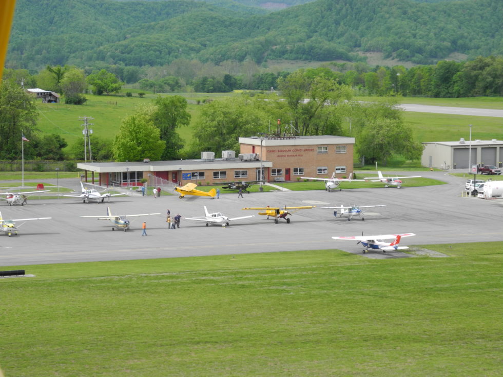 Facility Elkins Airport
